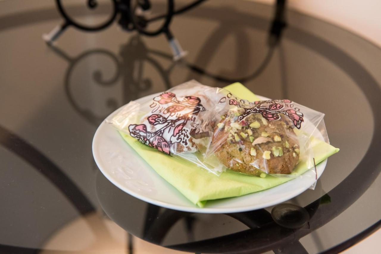 Bed and Breakfast La Castellese Aci Castello Exterior foto
