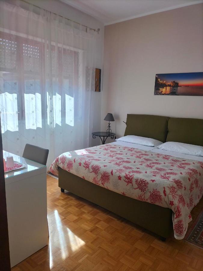 Bed and Breakfast La Castellese Aci Castello Exterior foto